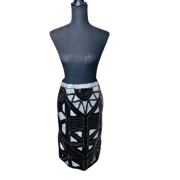 NWT Front Row Black & Grey by Sara & Goldy Geometric Design Sequin Pencil Skirt - Picture 1 of 4